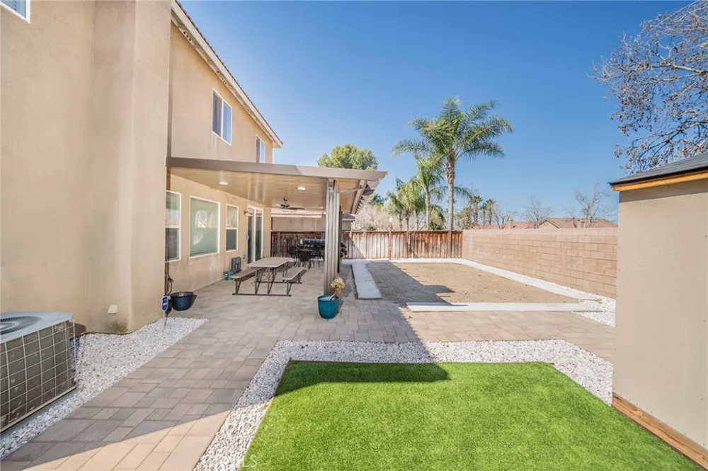 855 Browning Court San Jacinto, CA 92583
