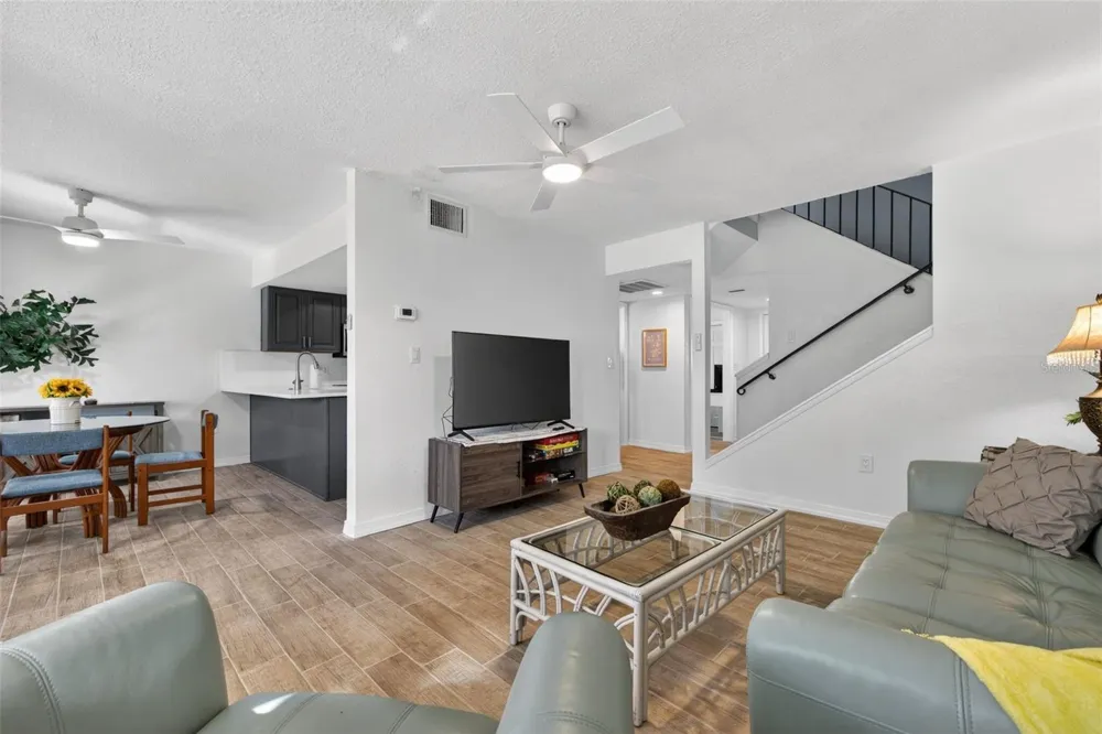 6490 CAPE HATTERAS WAY NE #2 St Petersburg, FL 33702