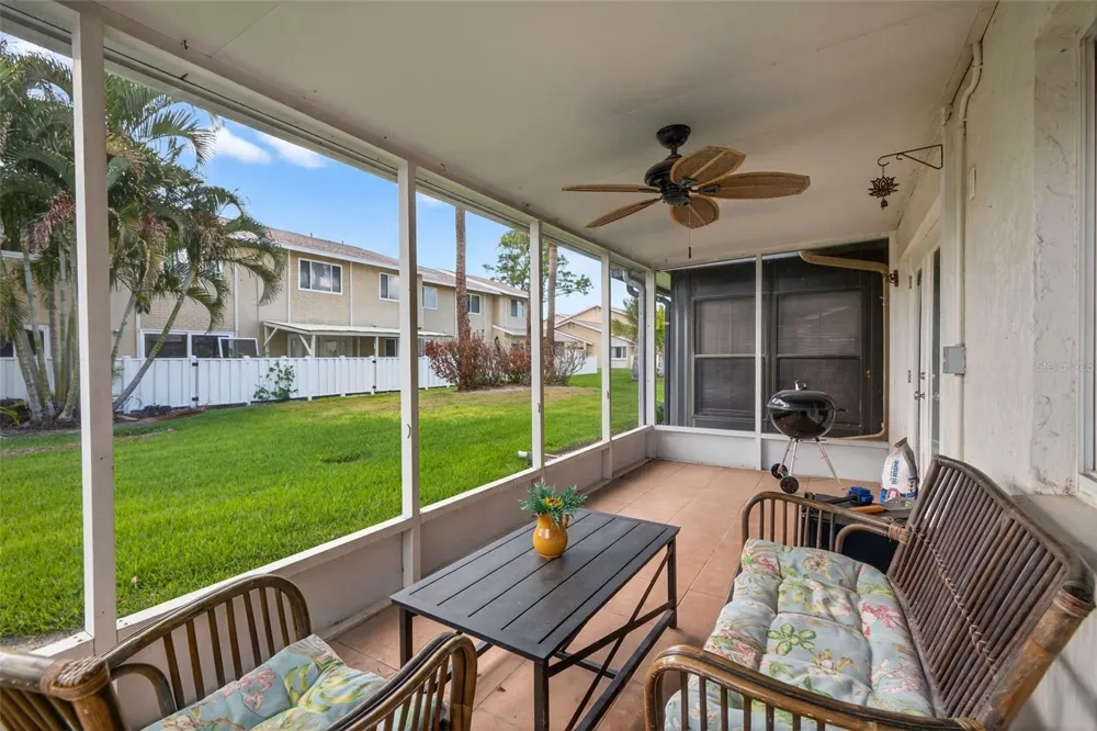 6490 CAPE HATTERAS WAY NE #2 St Petersburg, FL 33702