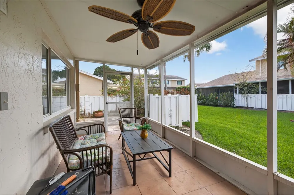 6490 CAPE HATTERAS WAY NE #2 St Petersburg, FL 33702