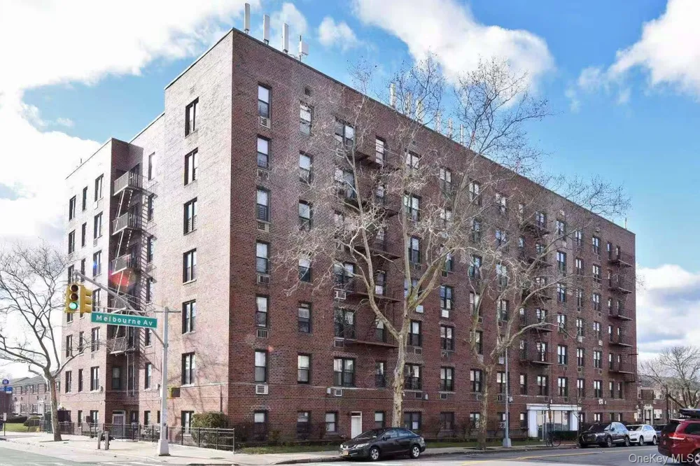 15272 Melbourne Avenue #2G Flushing, NY 11367