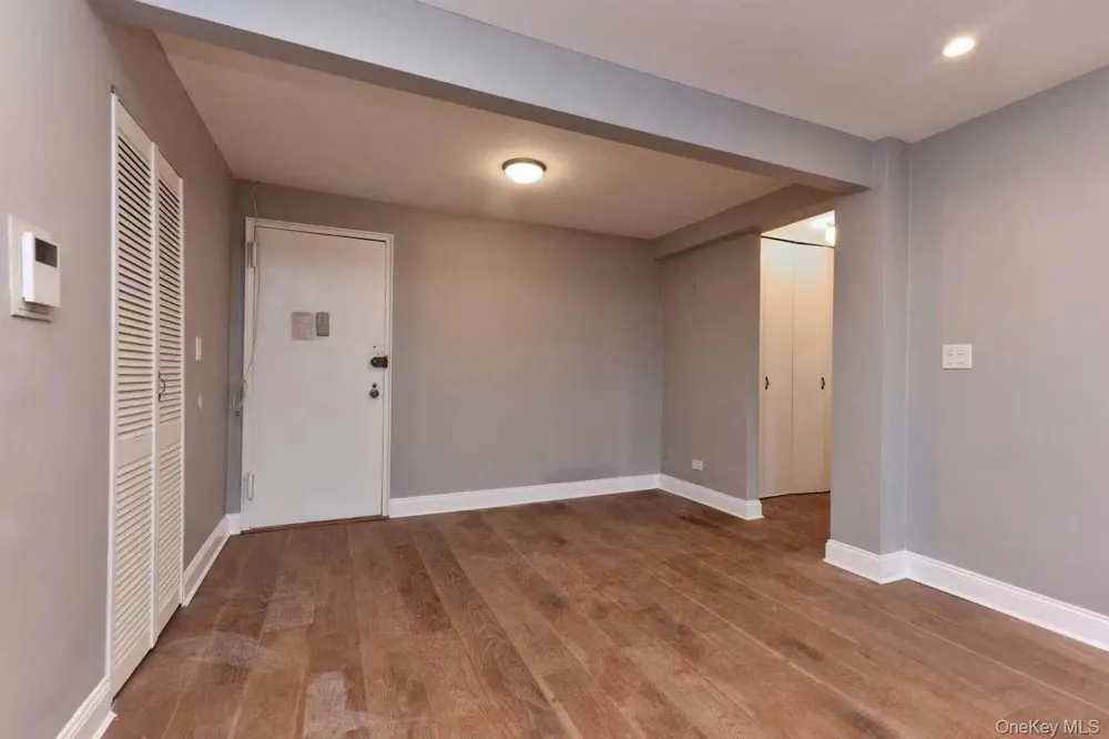 15272 Melbourne Avenue #2G Flushing, NY 11367