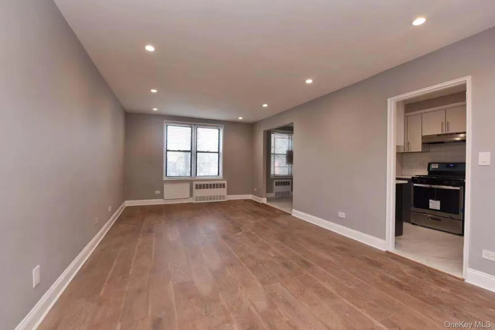 15272 Melbourne Avenue #2G Flushing, NY 11367