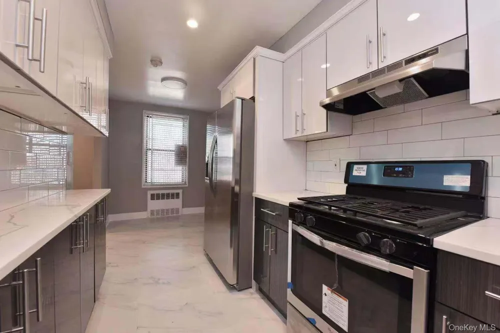 15272 Melbourne Avenue #2G Flushing, NY 11367