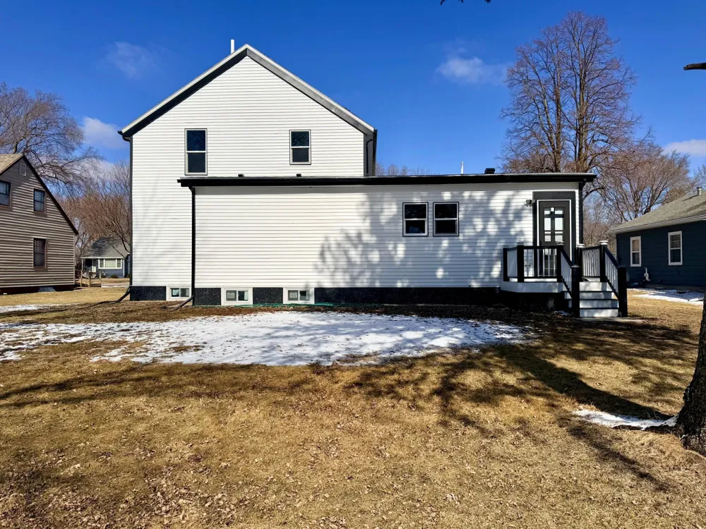 120 W Okabena Street Worthington, MN 56187