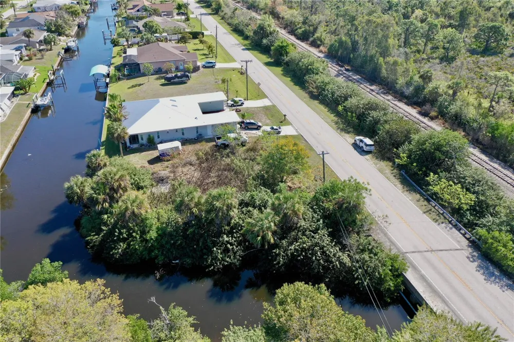 2803 RIVERSIDE DRIVE Punta Gorda, FL 33950