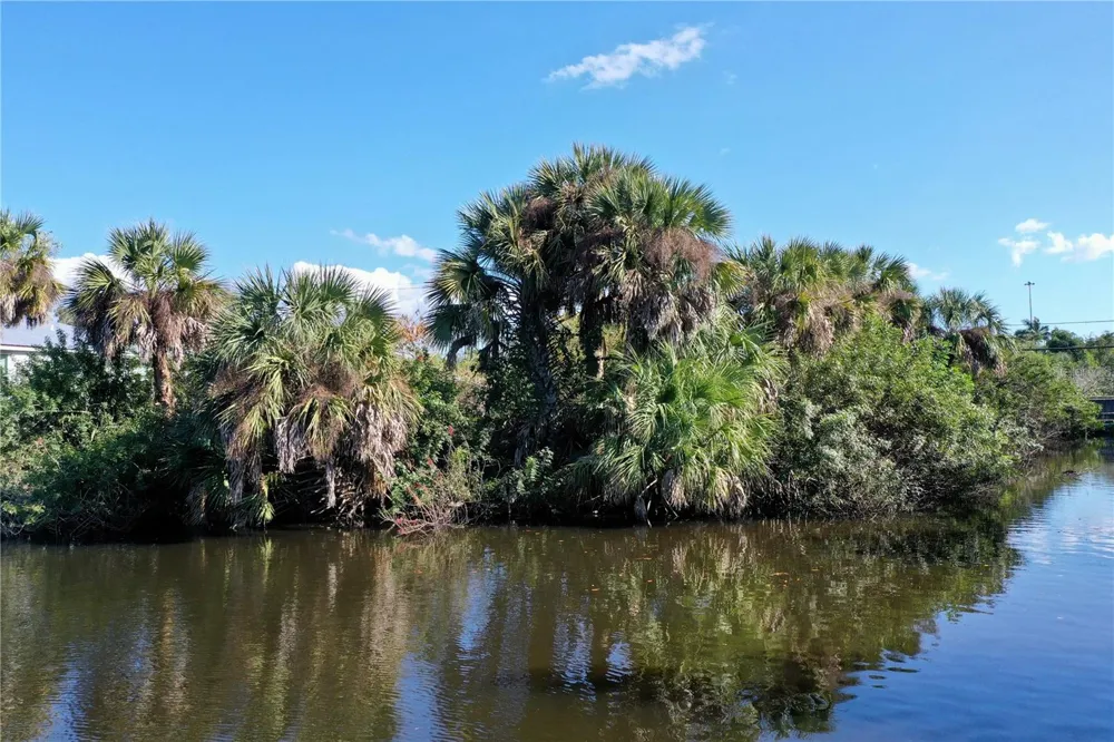 2803 RIVERSIDE DRIVE Punta Gorda, FL 33950