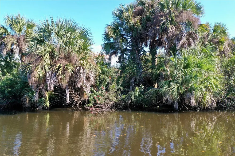 2803 RIVERSIDE DRIVE Punta Gorda, FL 33950