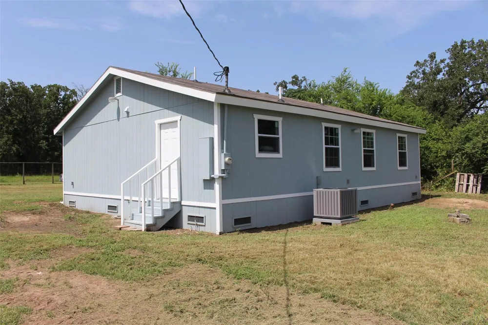 2547 Bob Mathews Street Bedias, TX 77831