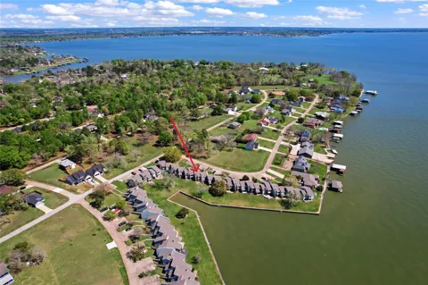 100 Edgewater Drive #32