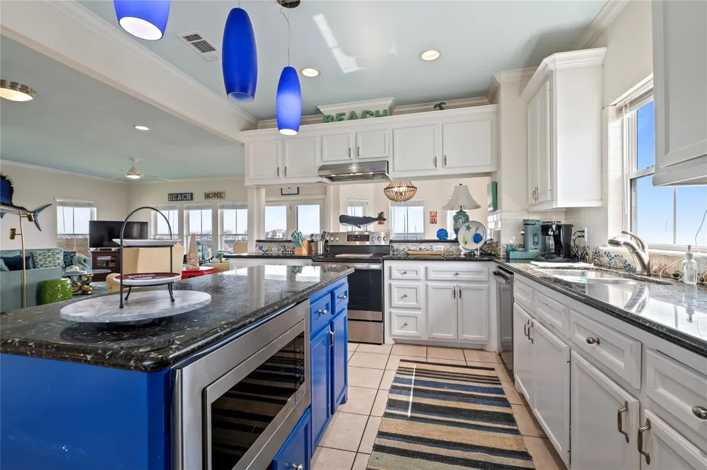25001 Monterey Court Galveston, TX 77554