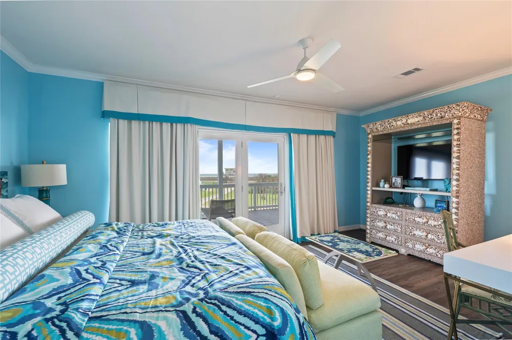 25001 Monterey Court Galveston, TX 77554