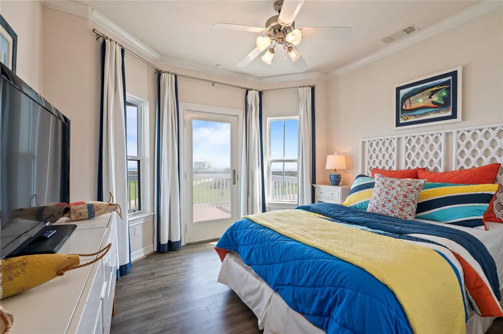 25001 Monterey Court Galveston, TX 77554