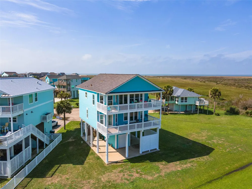 25001 Monterey Court Galveston, TX 77554