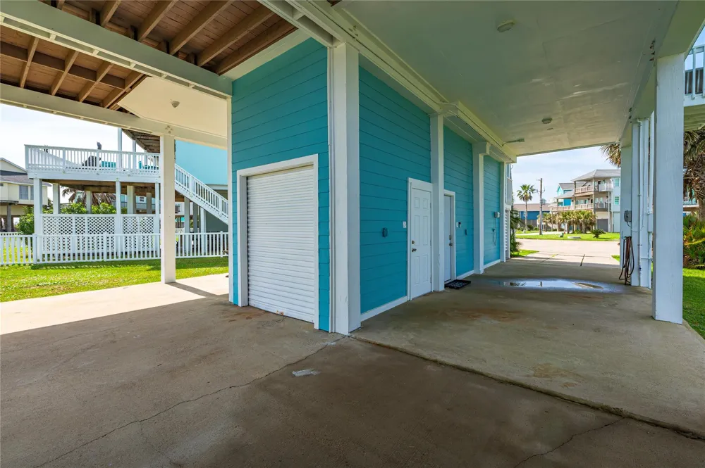 25001 Monterey Court Galveston, TX 77554