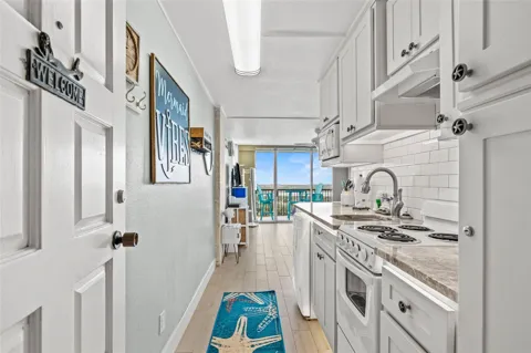 415 E Beach Drive #801