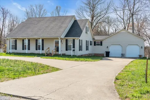 672 Old Snow Hill Rd