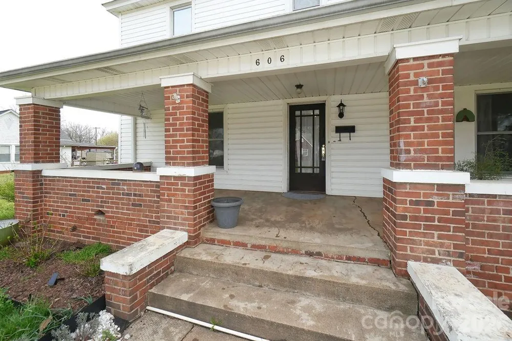606 Main Street China Grove, NC 28023