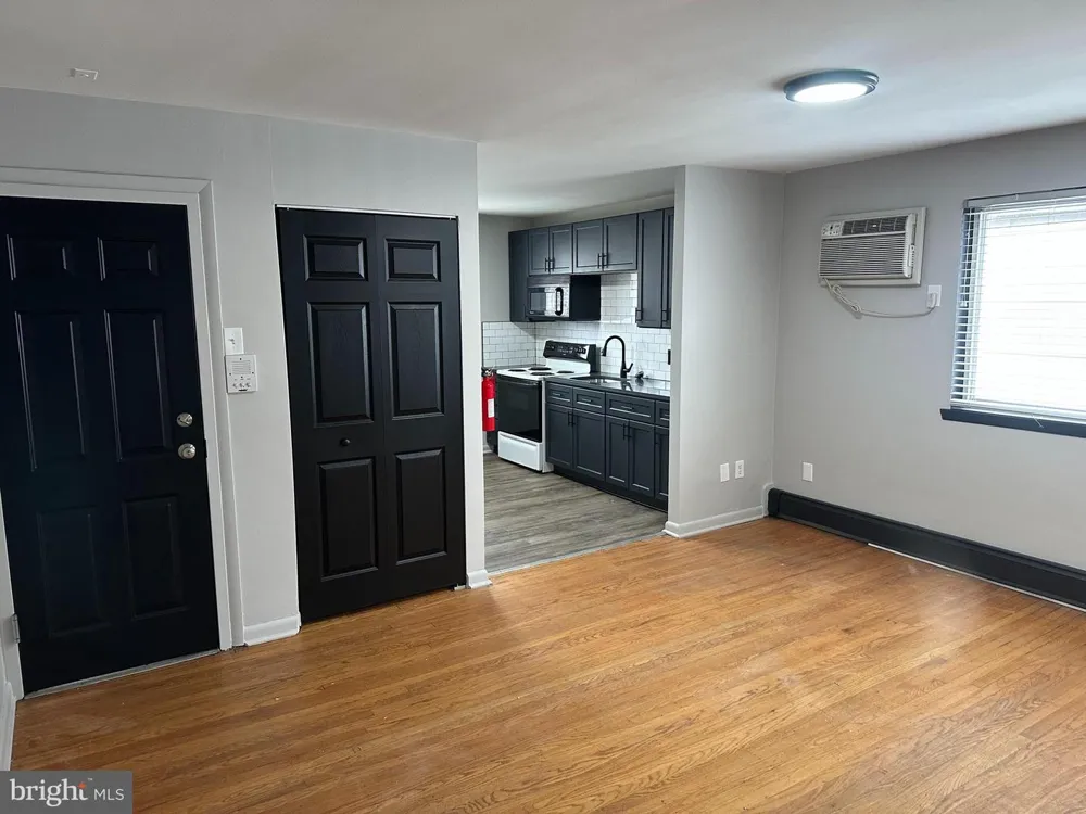 517 MORGAN AVENUE #6 Palmyra, NJ 08065