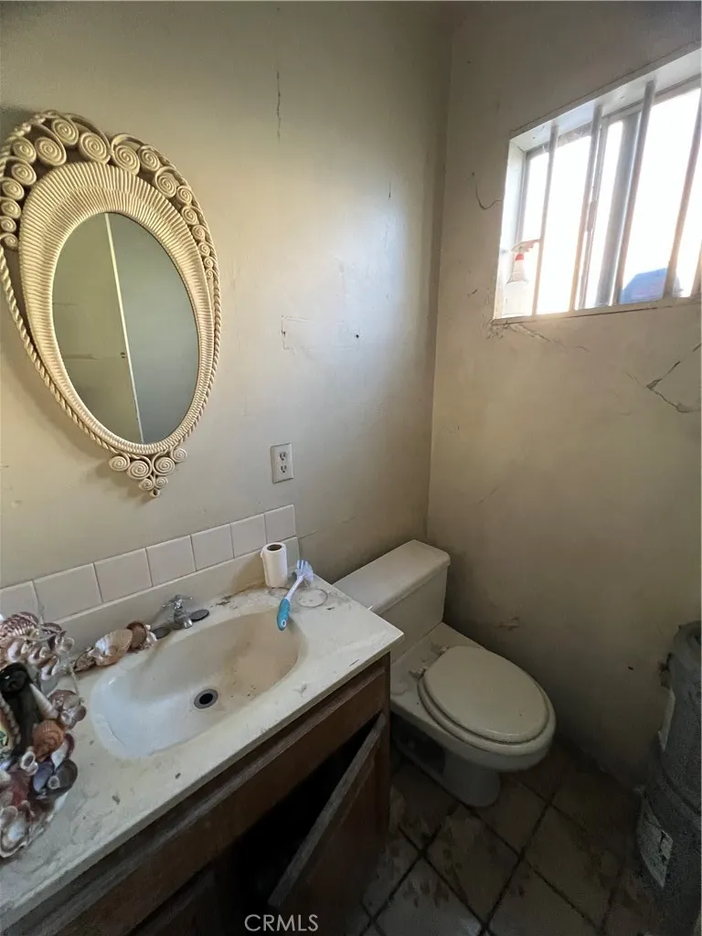 3248 Eastern Avenue El Sereno, CA 90032