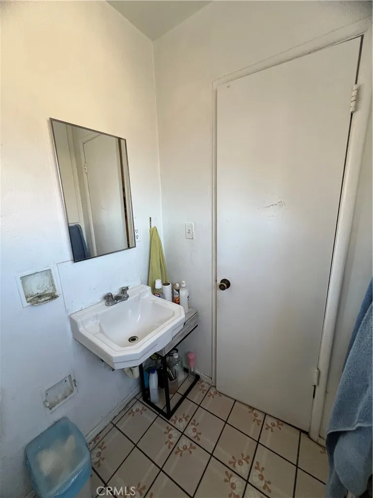 3248 Eastern Avenue El Sereno, CA 90032