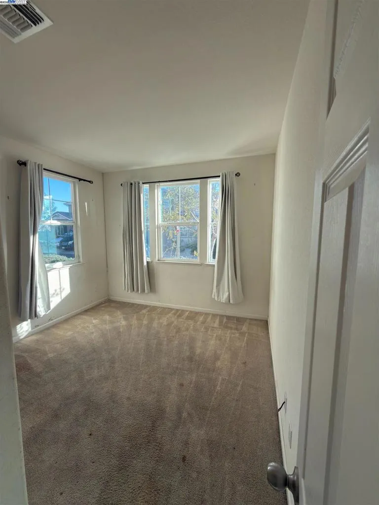 2746 Gracie Pl Fairfield, CA 94533