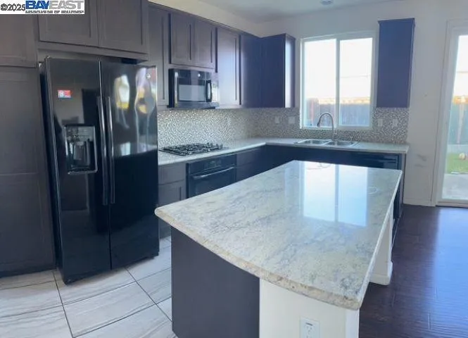 2746 Gracie Pl Fairfield, CA 94533