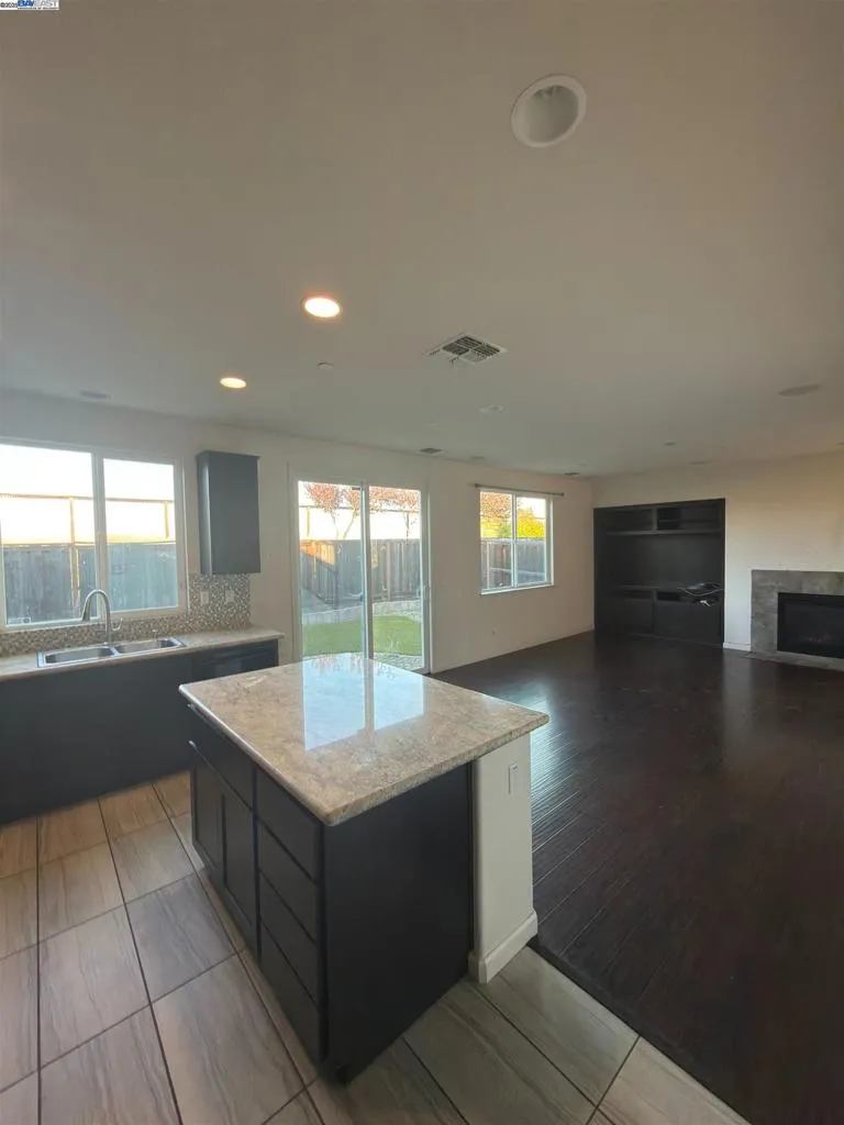 2746 Gracie Pl Fairfield, CA 94533