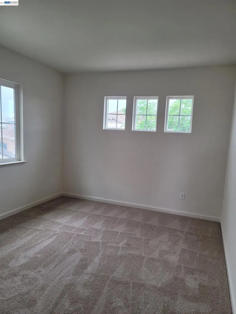 2746 Gracie Pl Fairfield, CA 94533