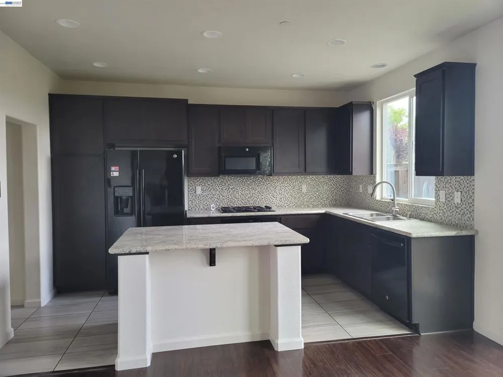 2746 Gracie Pl Fairfield, CA 94533