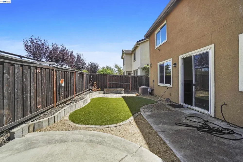 2746 Gracie Pl Fairfield, CA 94533
