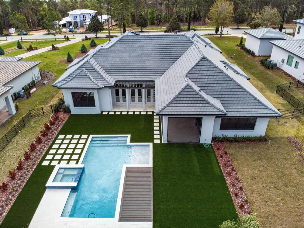 16130 PENDIO DRIVE Bella Collina, FL 34756