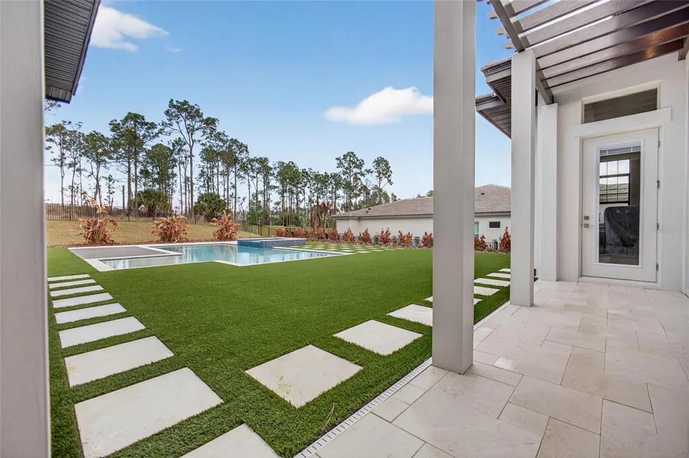 16130 PENDIO DRIVE Bella Collina, FL 34756