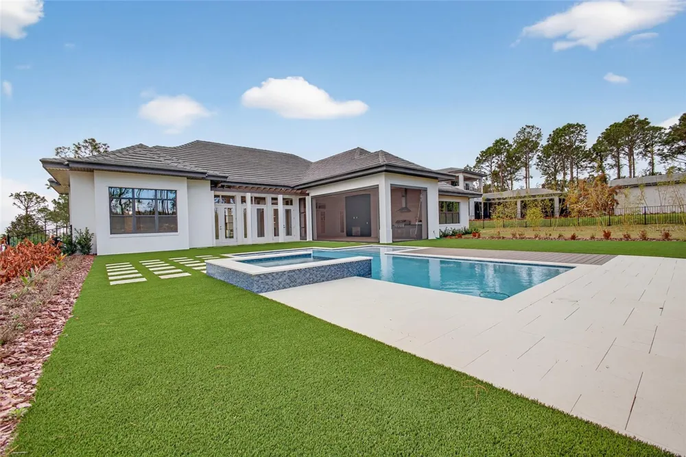 16130 PENDIO DRIVE Bella Collina, FL 34756
