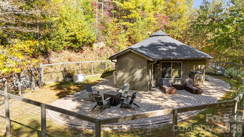 16 Caddis Court Marshall, NC 28753