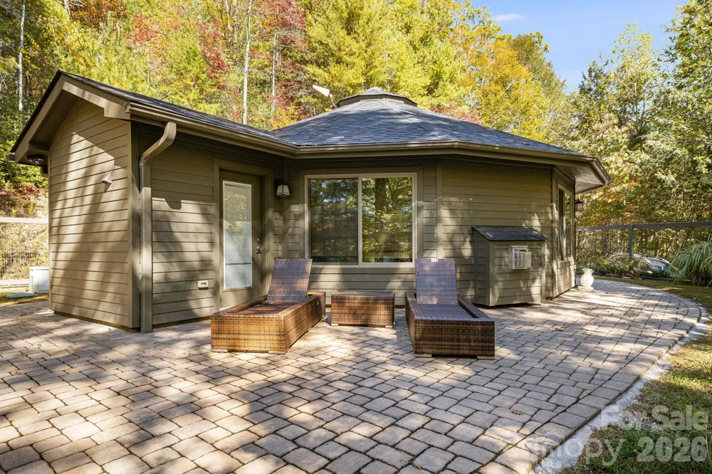 16 Caddis Court Marshall, NC 28753