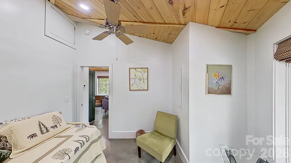 16 Caddis Court Marshall, NC 28753