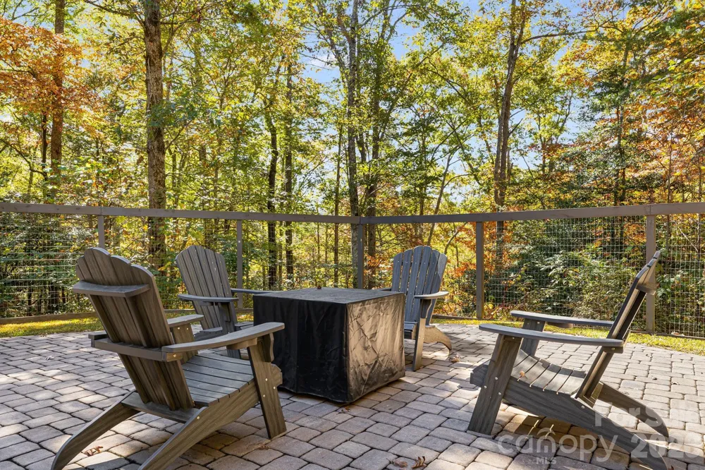 16 Caddis Court Marshall, NC 28753