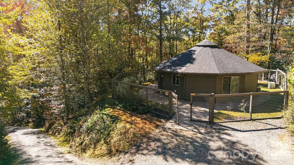 16 Caddis Court Marshall, NC 28753