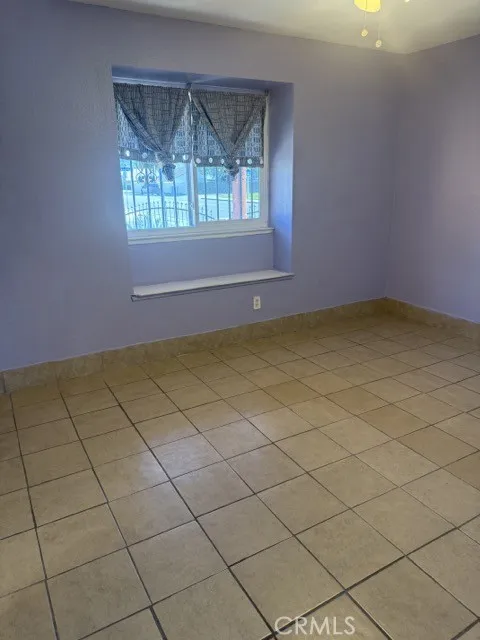 13747 Vellanto Moreno Valley, CA 92553