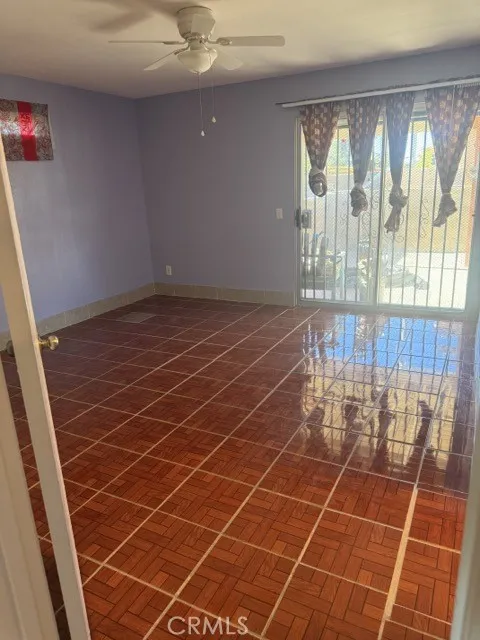 13747 Vellanto Moreno Valley, CA 92553