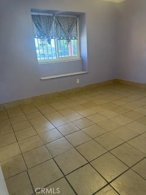13747 Vellanto Moreno Valley, CA 92553