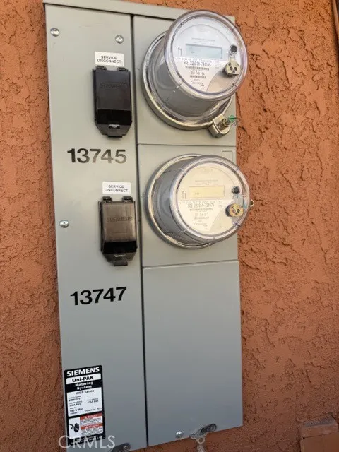 13747 Vellanto Moreno Valley, CA 92553