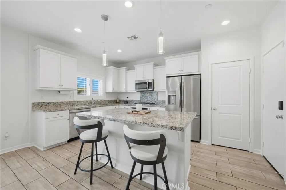 24318 Red Spruce Murrieta, CA 92562