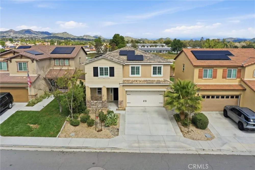 24318 Red Spruce Murrieta, CA 92562