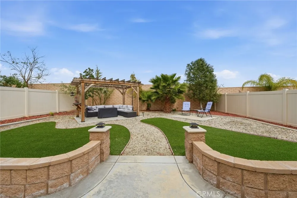 24318 Red Spruce Murrieta, CA 92562