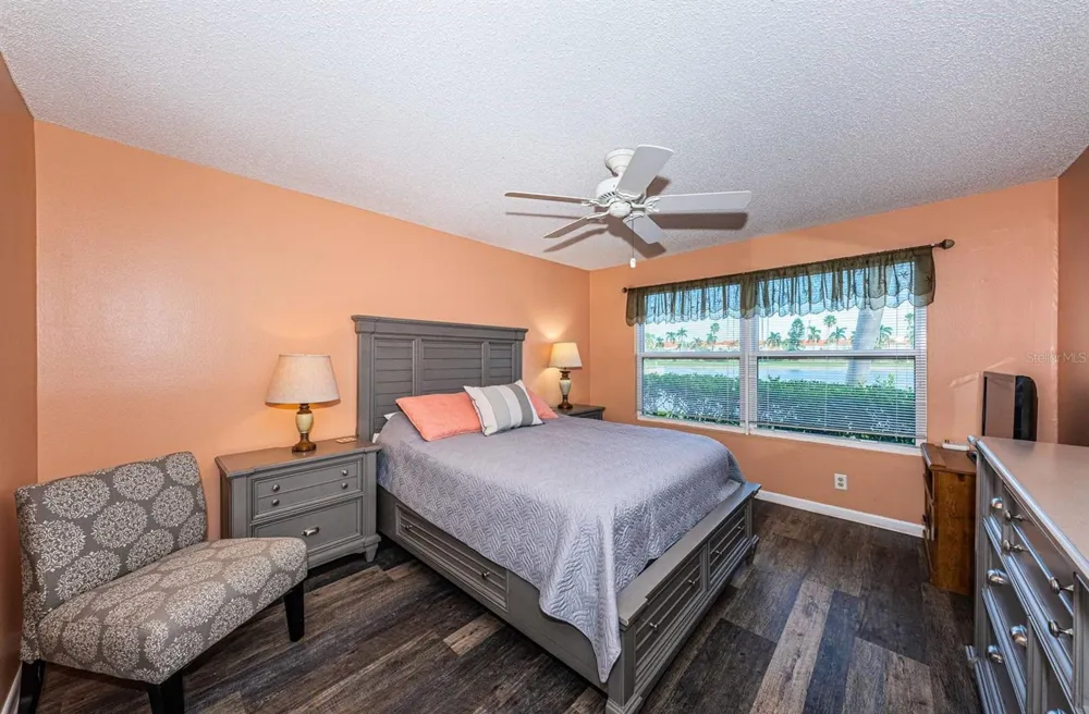 6100 BAHIA DEL MAR CIRCLE #103 St Petersburg, FL 33715