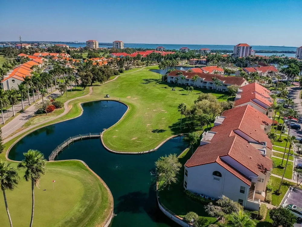 6000 BAHIA DEL MAR CIRCLE #229 St Petersburg, FL 33715