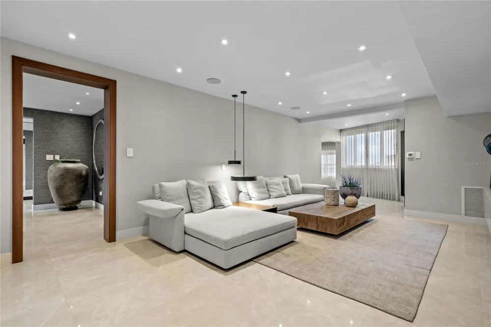 105 ORTEGON AVENUE #PH1 Guaynabo, PR 00966