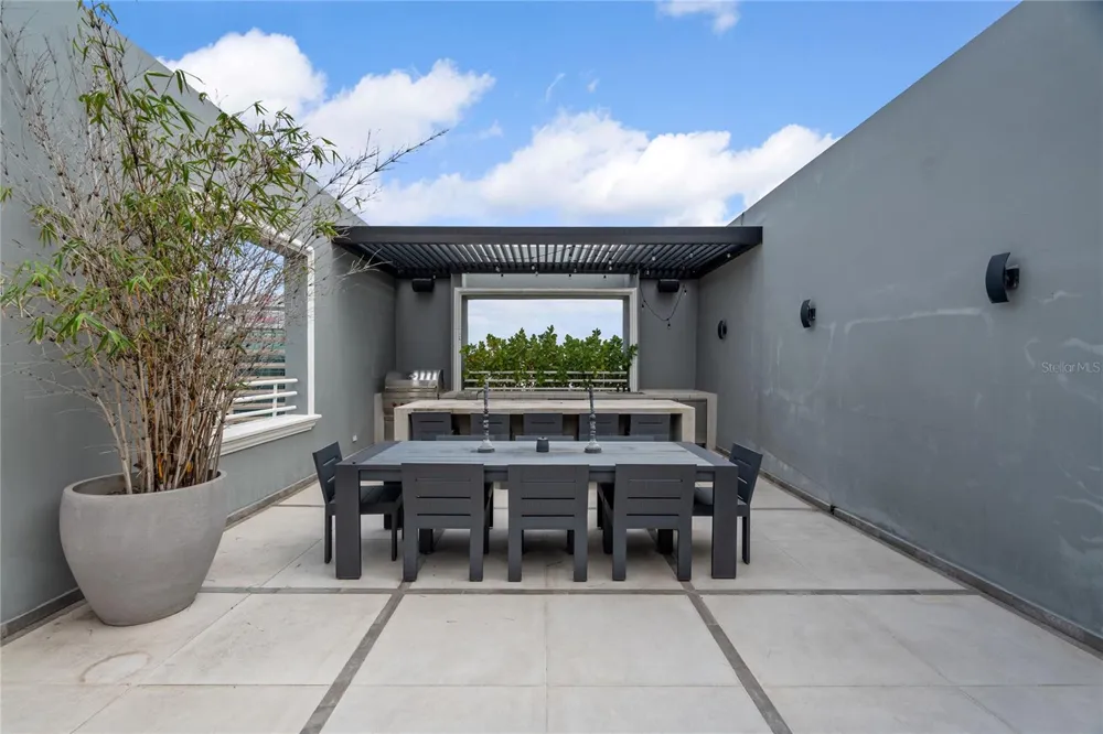 105 ORTEGON AVENUE #PH1 Guaynabo, PR 00966